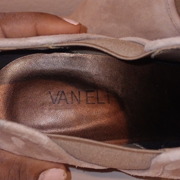 Vaneli Boots Womens 10 Gray Suede Leather Judy Ankle Booties - Picture 4 of 6